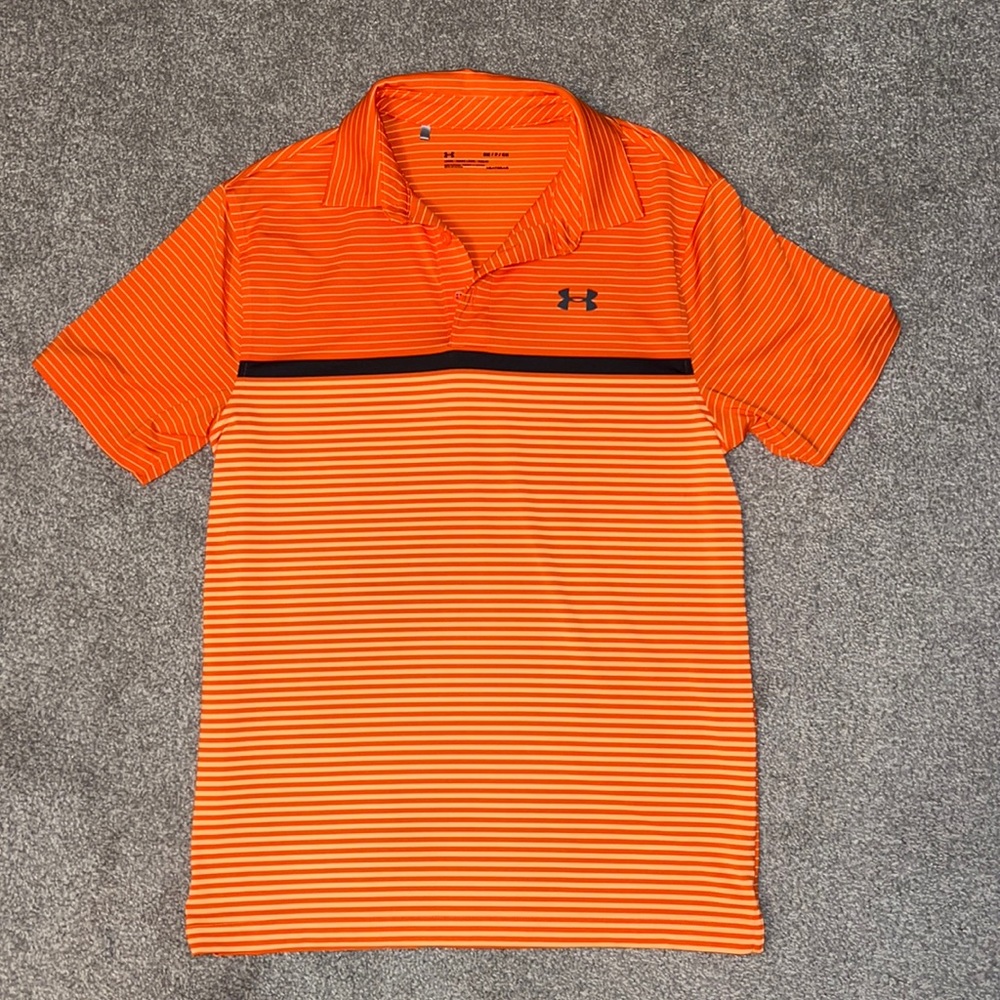Like new! Under Armour golf polo size small ⛳️